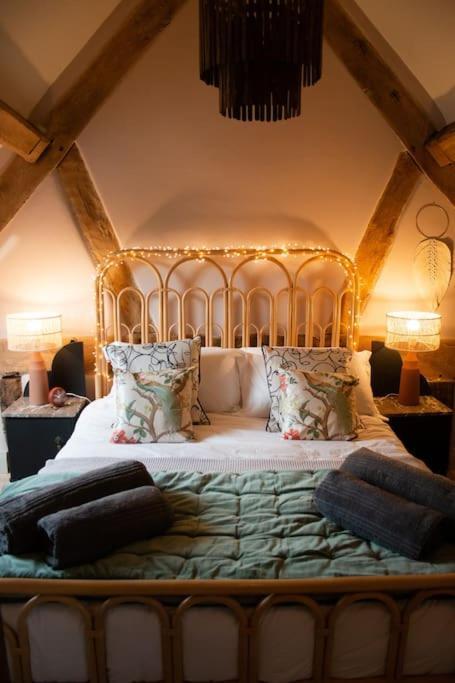 Apartament The Cart House - Beautiful Contemporary Barn - Hot Tub Bridgnorth Zewnętrze zdjęcie