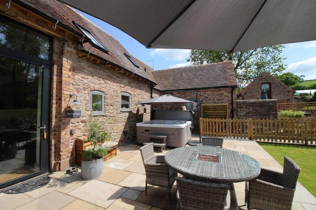 Apartament The Cart House - Beautiful Contemporary Barn - Hot Tub Bridgnorth Zewnętrze zdjęcie
